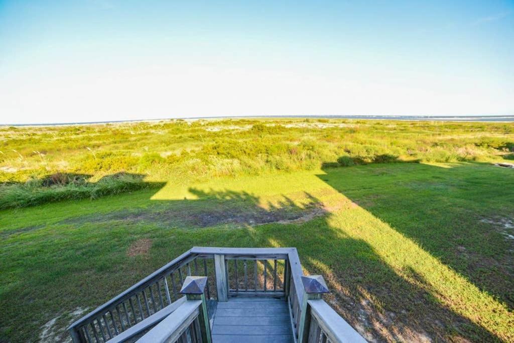 Pelican Point Unobstructed Beach Views Beach Access Out Back Door! Harbor Island 외부 사진