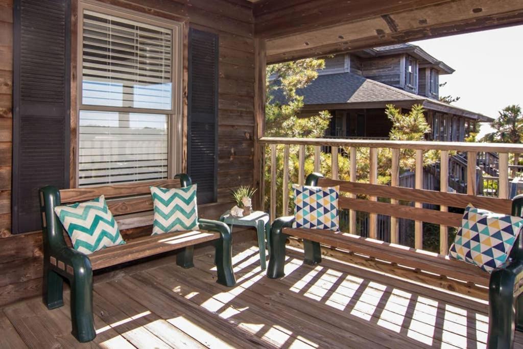 Pelican Point Unobstructed Beach Views Beach Access Out Back Door! Harbor Island 외부 사진