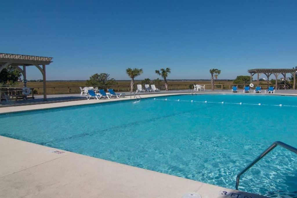 Pelican Point Unobstructed Beach Views Beach Access Out Back Door! Harbor Island 외부 사진